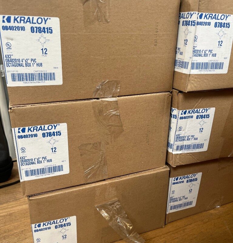 Kraloy OB402010 4x2 PVC Octagonal Junction Box with 1 inch Hub (078415)